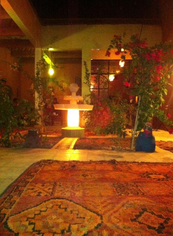Riad La Maison Du Desert Oulad Driss Exterior foto