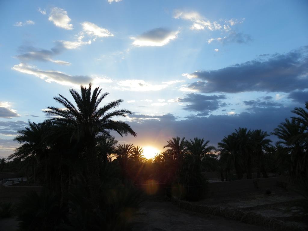 Riad La Maison Du Desert Oulad Driss Exterior foto